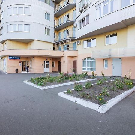 Apartments On Darnitsa Kijev Kültér fotó