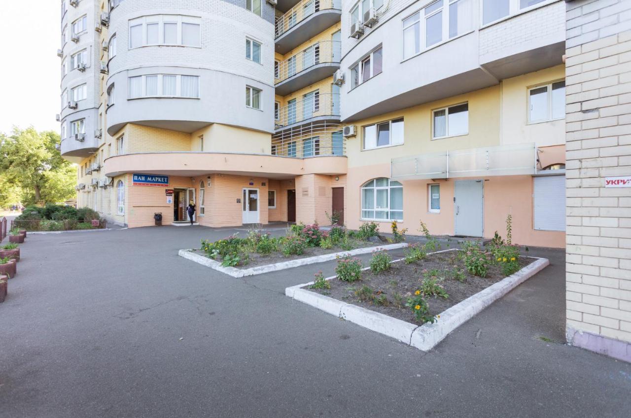 Apartments On Darnitsa Kijev Kültér fotó